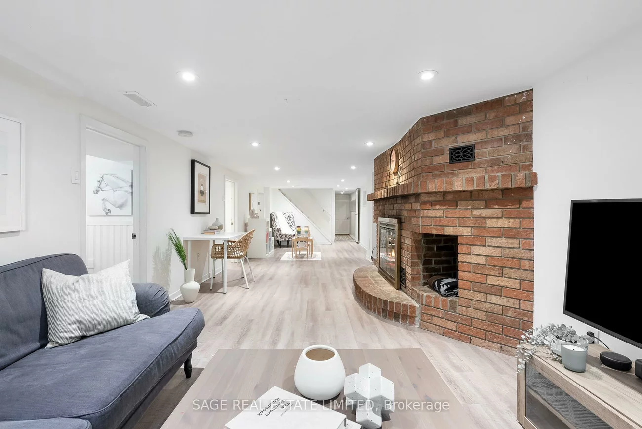 4047, Old Dundas, Lambton Baby Point, Toronto
