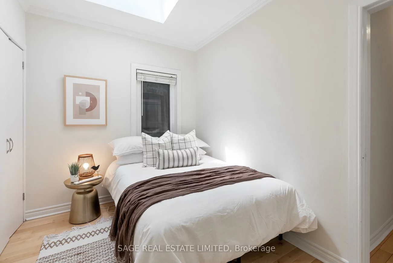 4047, Old Dundas, Lambton Baby Point, Toronto