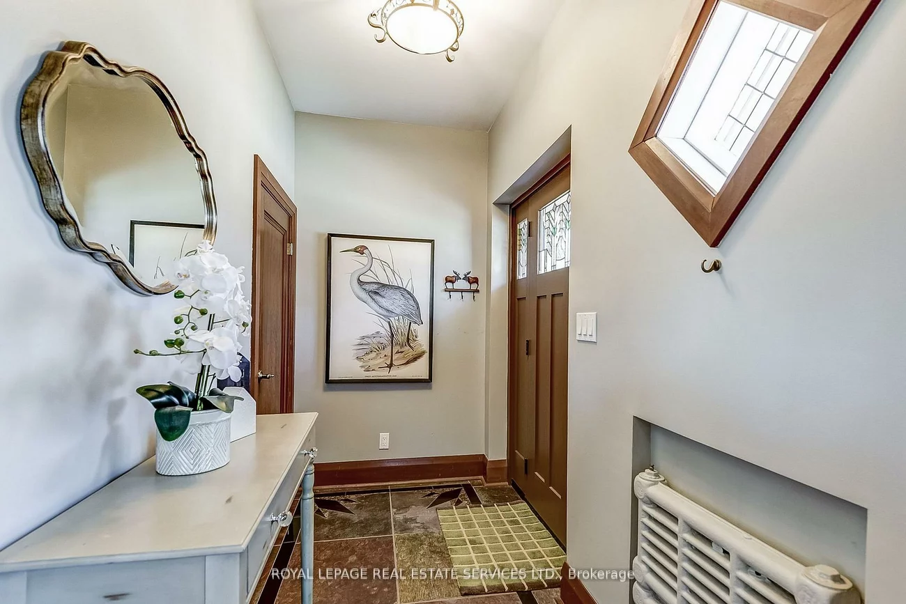 157, Colbeck, Runnymede-Bloor West Village, Toronto