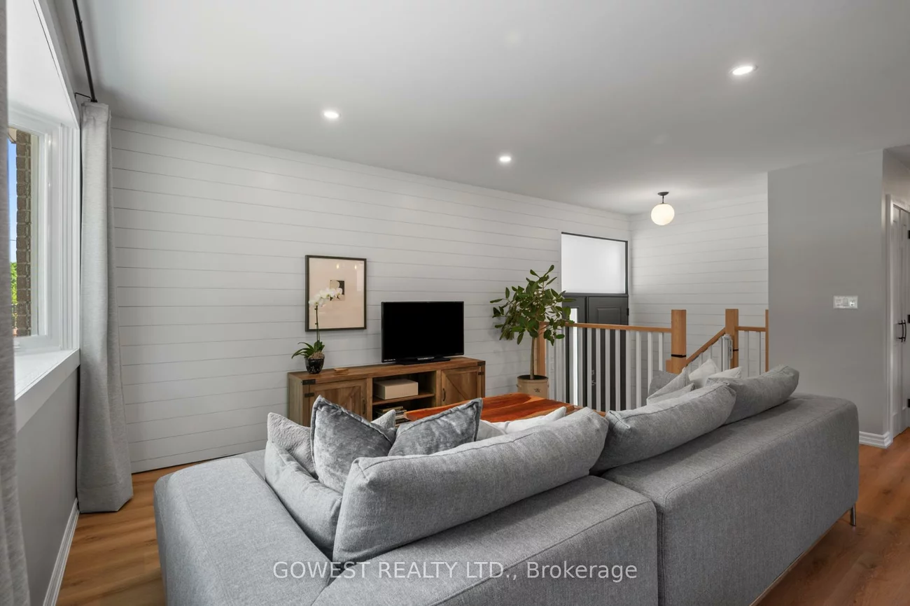 19, Wellesworth, Eringate-Centennial-West Deane, Toronto