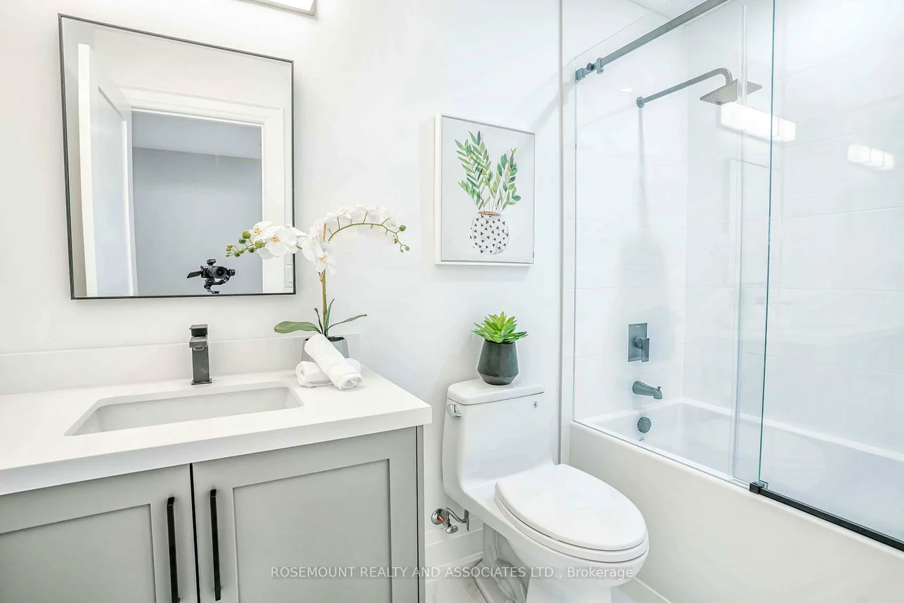 37, Radlett, Alderwood, Toronto
