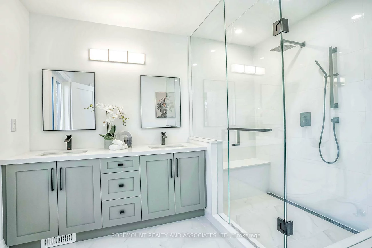 37, Radlett, Alderwood, Toronto