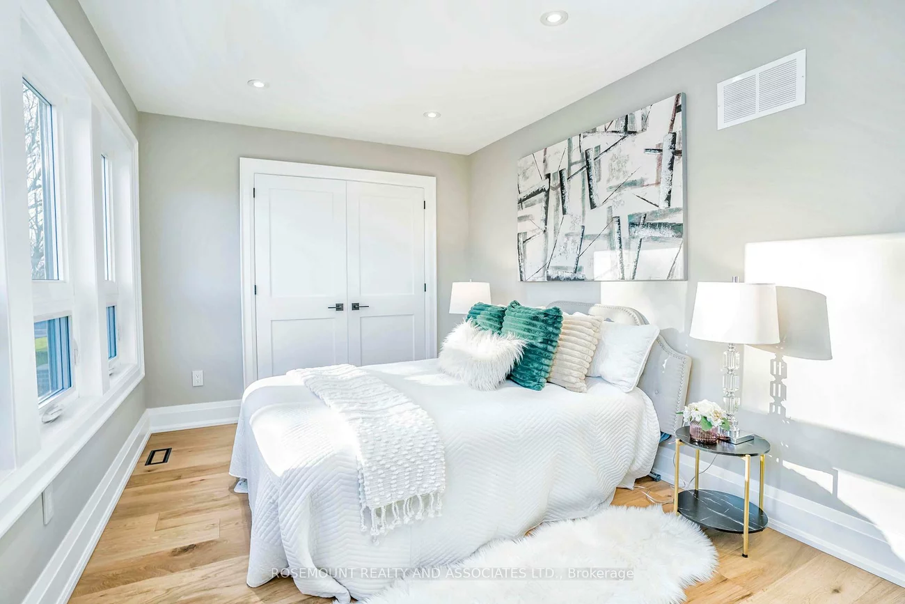 37, Radlett, Alderwood, Toronto