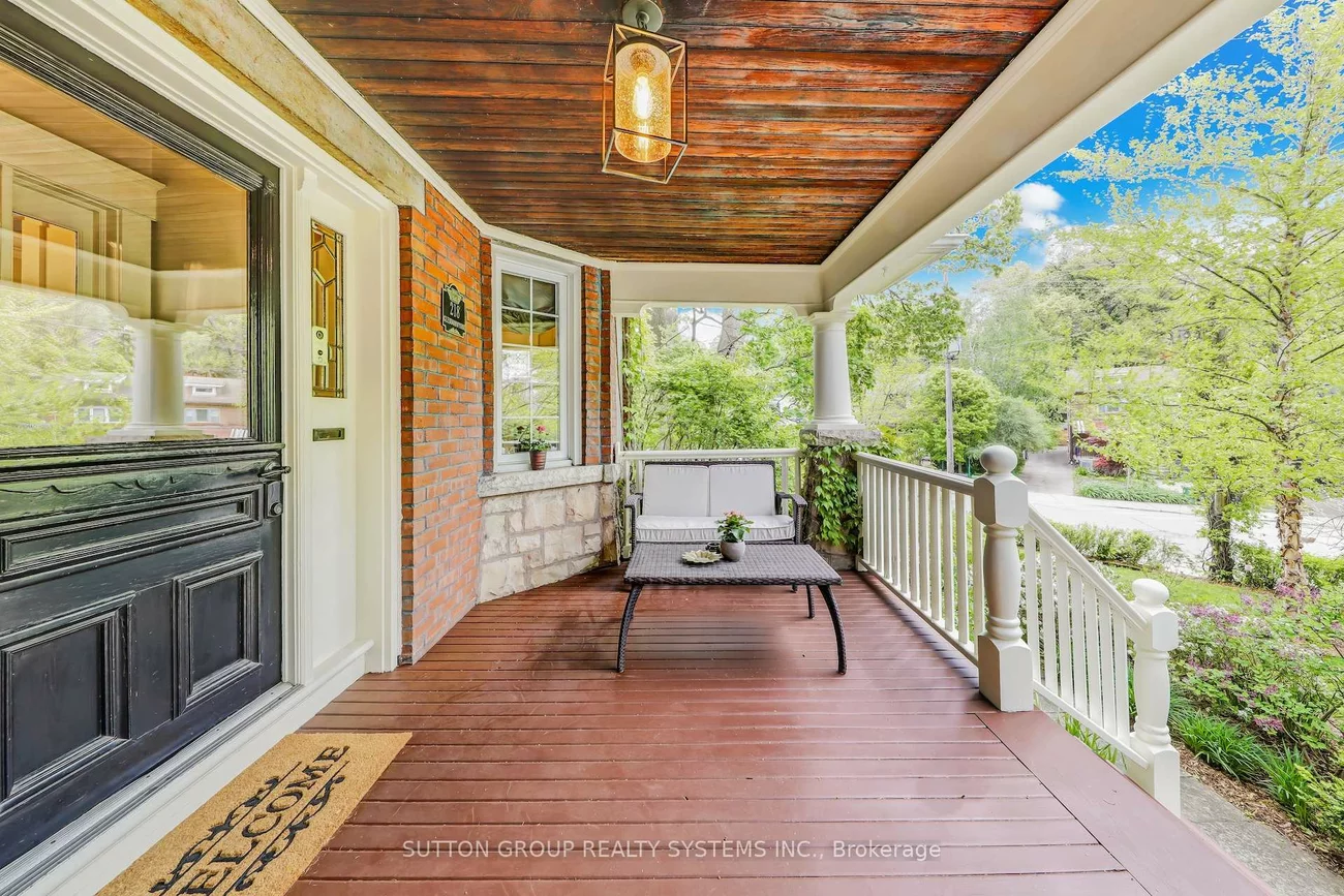 218, Glendonwynne, High Park North, Toronto