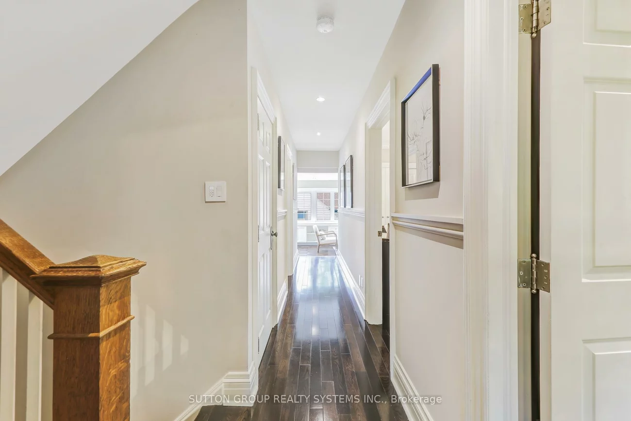 218, Glendonwynne, High Park North, Toronto