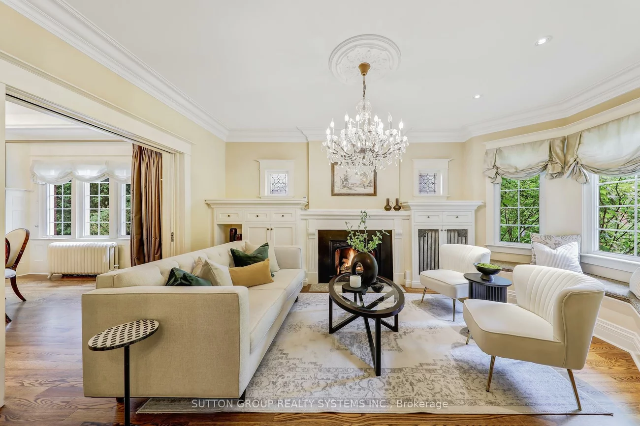 218, Glendonwynne, High Park North, Toronto