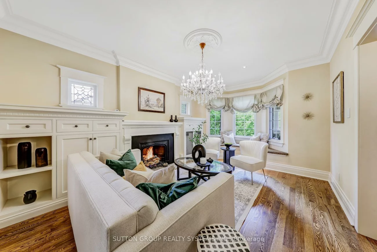 218, Glendonwynne, High Park North, Toronto