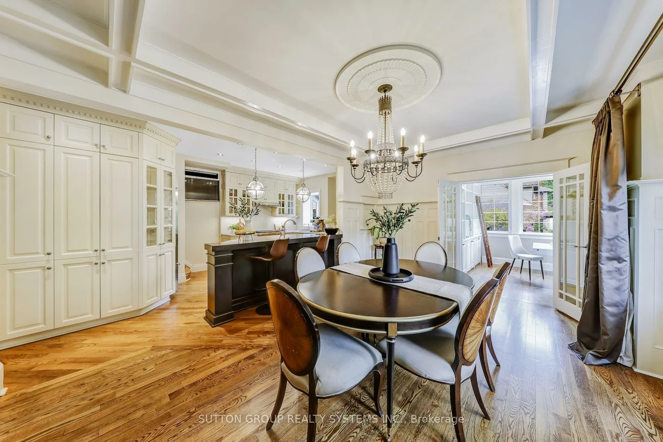 218, Glendonwynne, High Park North, Toronto