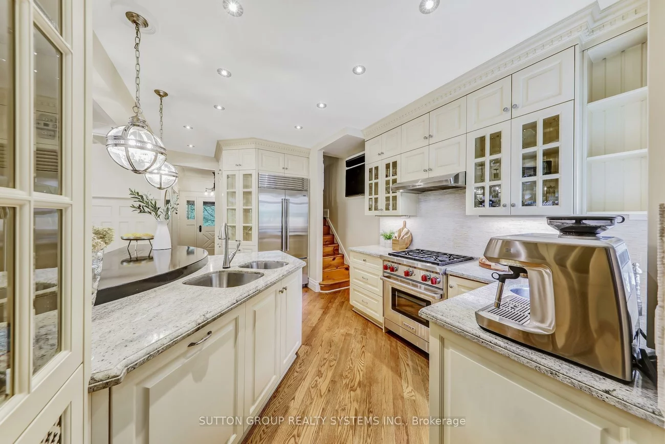 218, Glendonwynne, High Park North, Toronto