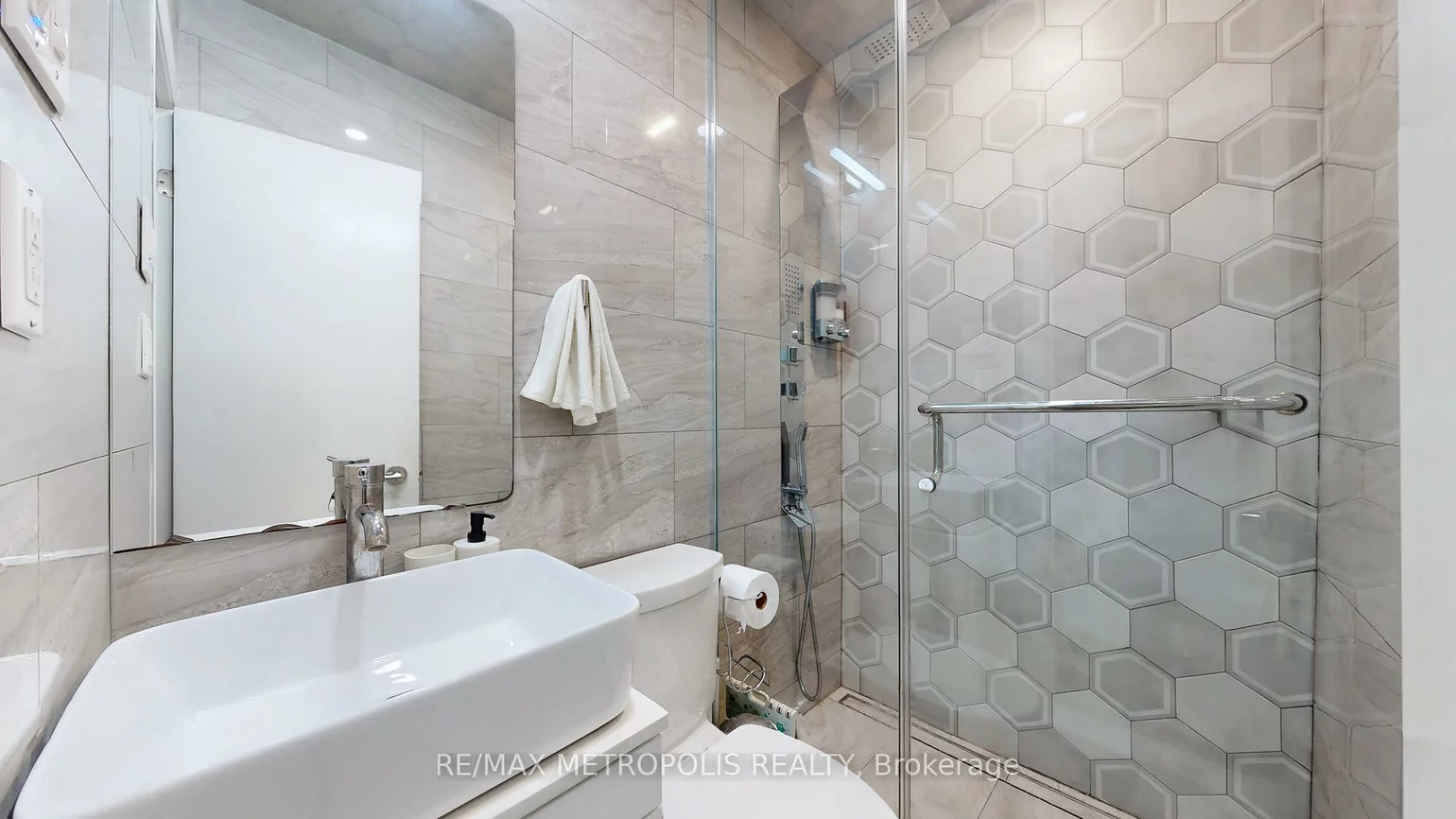 65, Alhart, Thistletown-Beaumonde Heights, Toronto