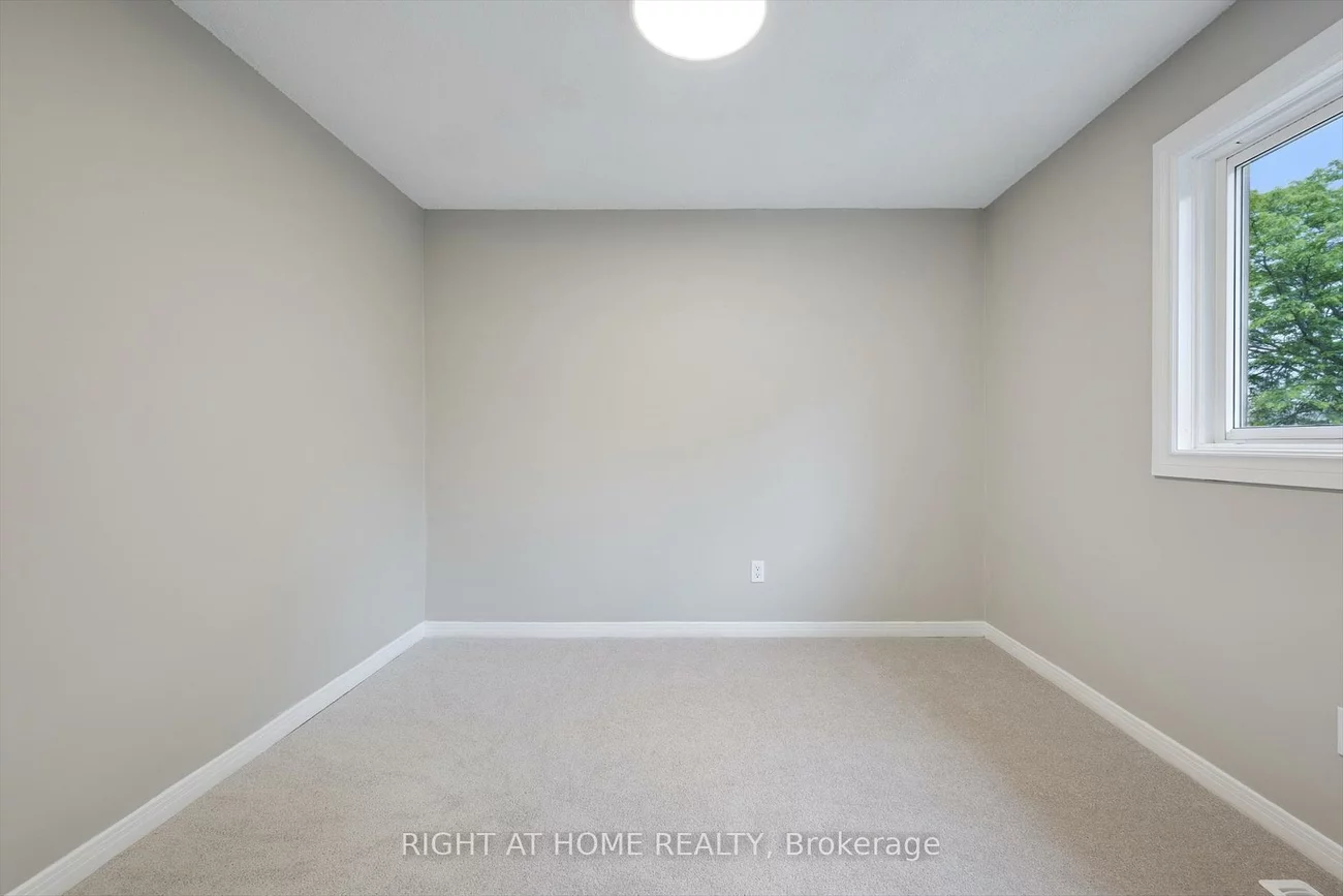 44, Autumn Glen, West Humber-Clairville, Toronto