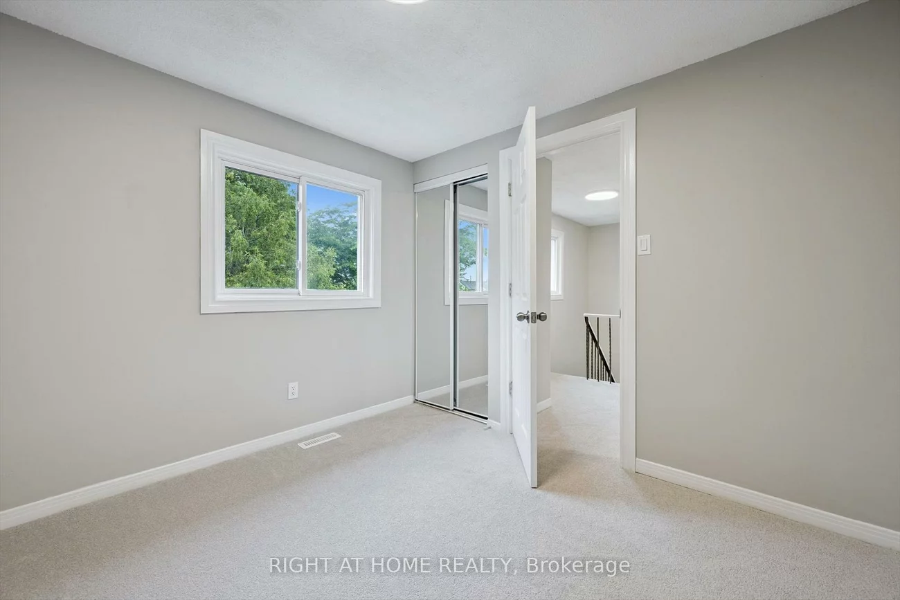 44, Autumn Glen, West Humber-Clairville, Toronto