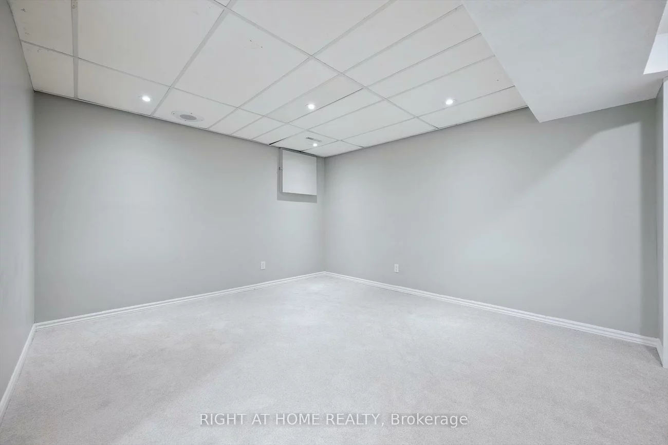 44, Autumn Glen, West Humber-Clairville, Toronto
