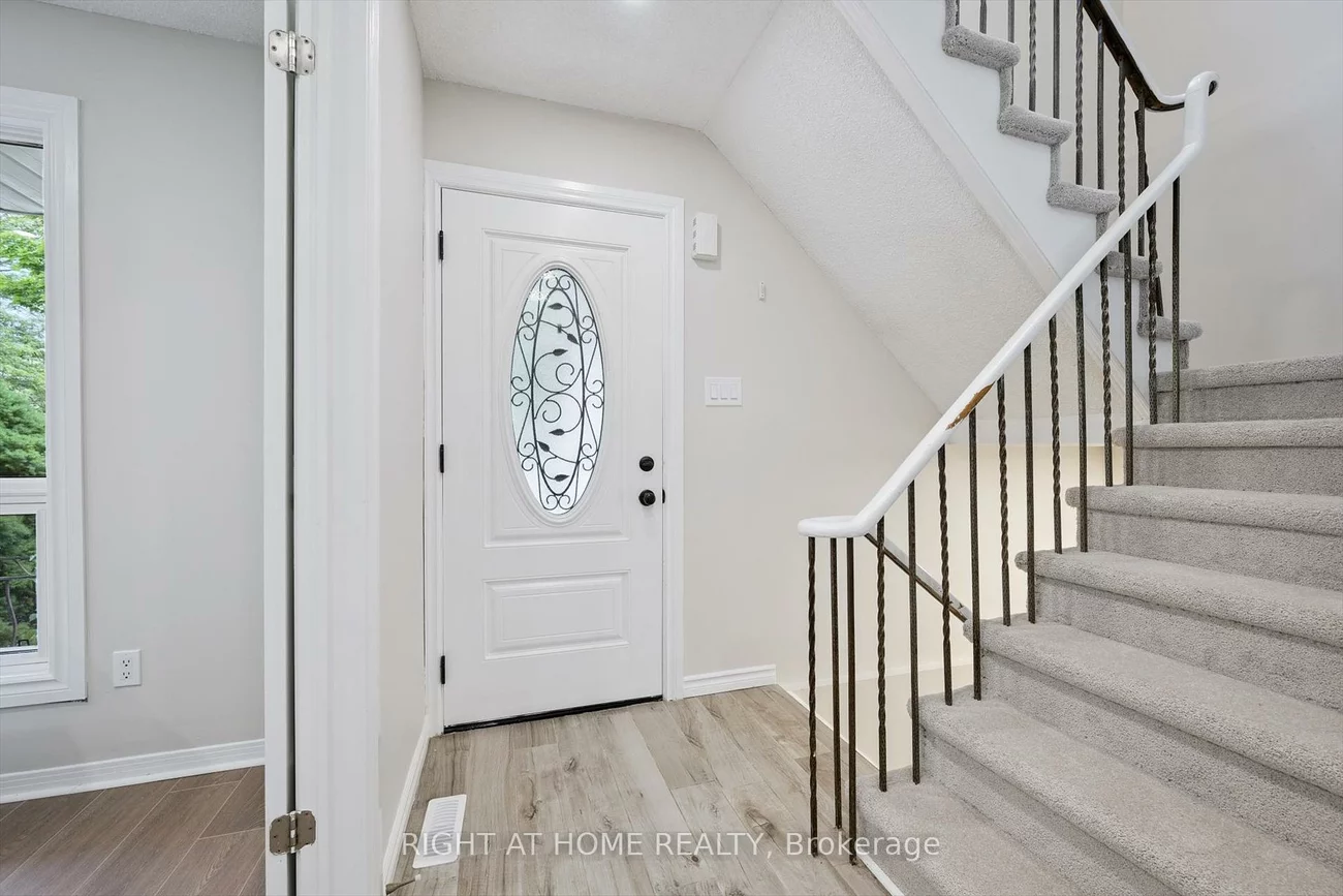 44, Autumn Glen, West Humber-Clairville, Toronto