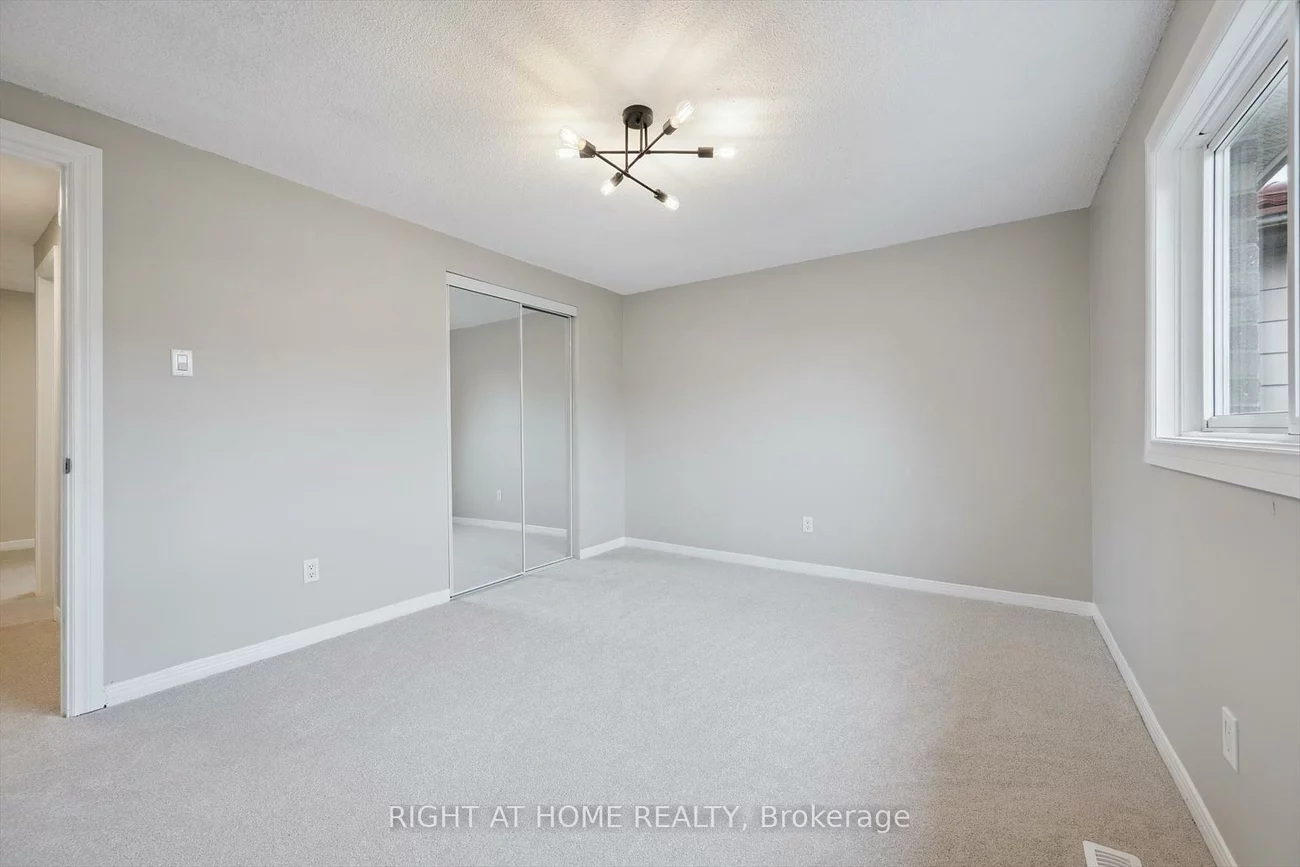 44, Autumn Glen, West Humber-Clairville, Toronto