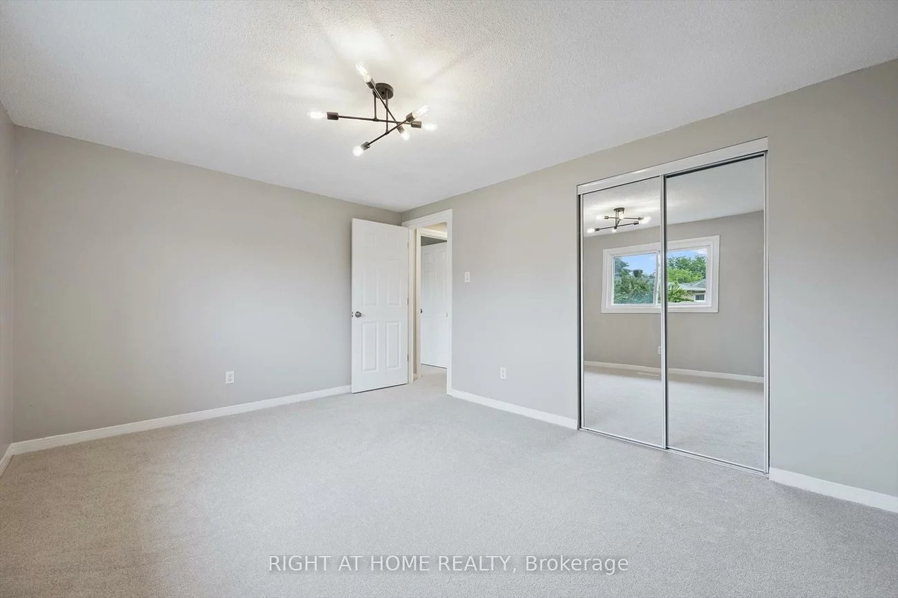 44, Autumn Glen, West Humber-Clairville, Toronto
