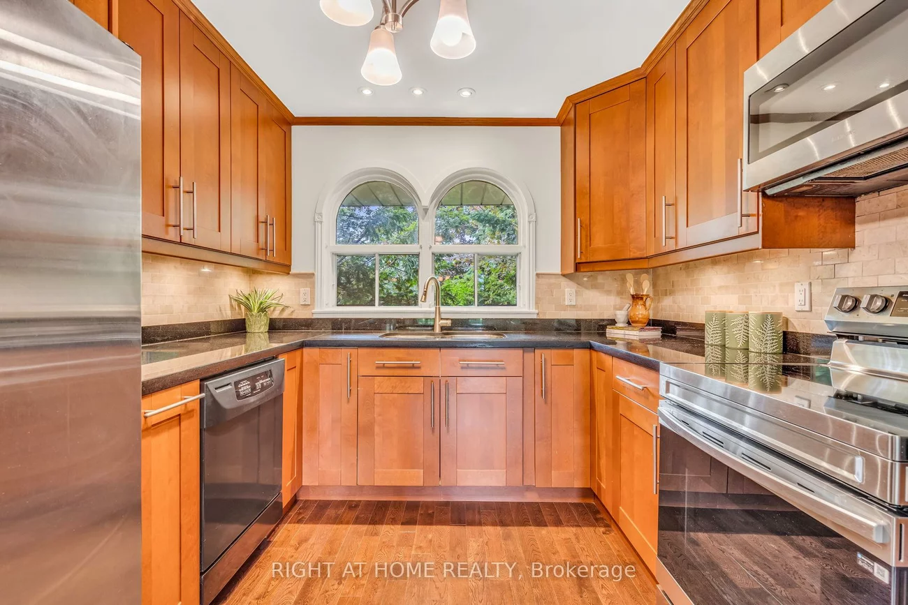 5, Poplar Heights, Edenbridge-Humber Valley, Toronto
