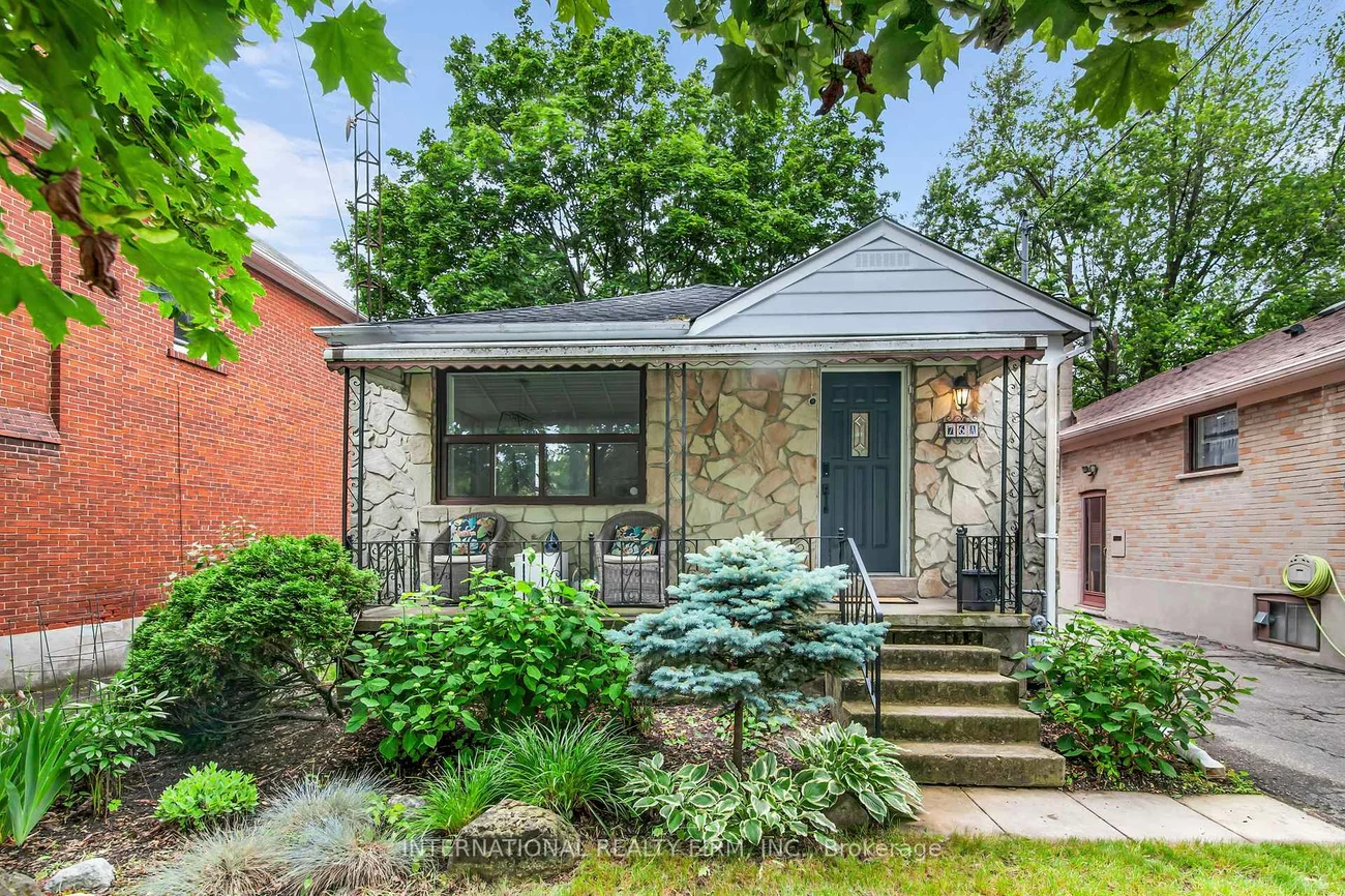 76A, Gort, Alderwood, Toronto