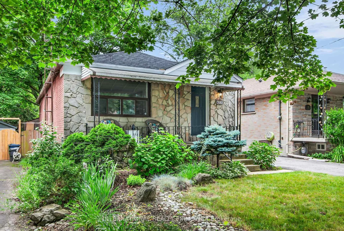 76A, Gort, Alderwood, Toronto