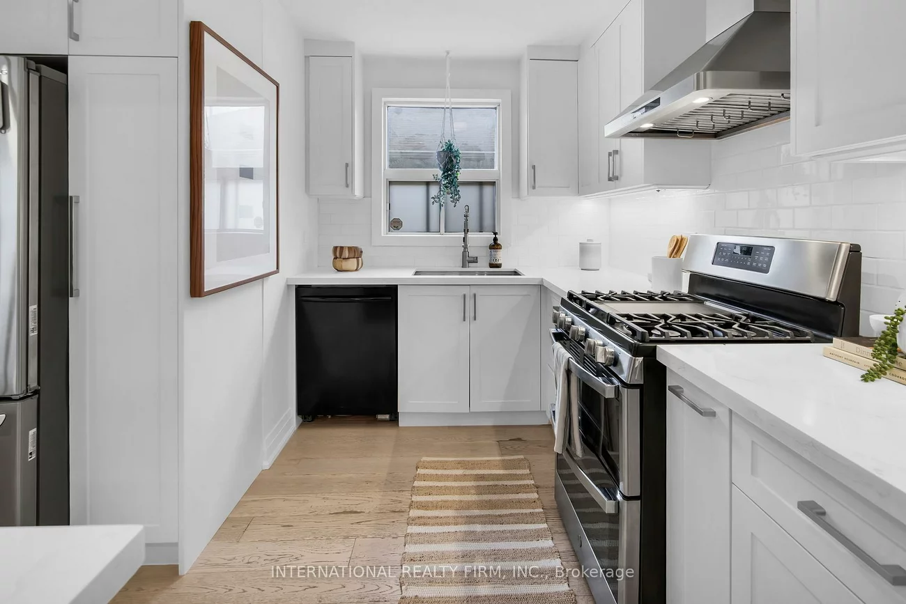 76A, Gort, Alderwood, Toronto
