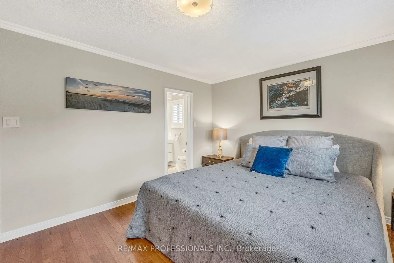 53, Decarie, Eringate-Centennial-West Deane, Toronto