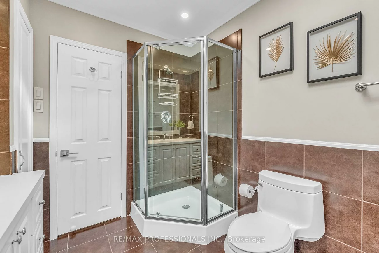 53, Decarie, Eringate-Centennial-West Deane, Toronto