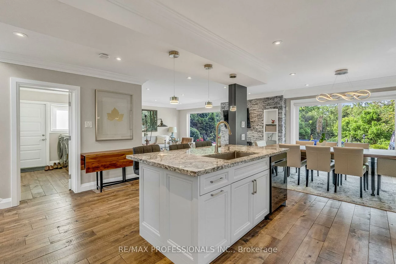 53, Decarie, Eringate-Centennial-West Deane, Toronto