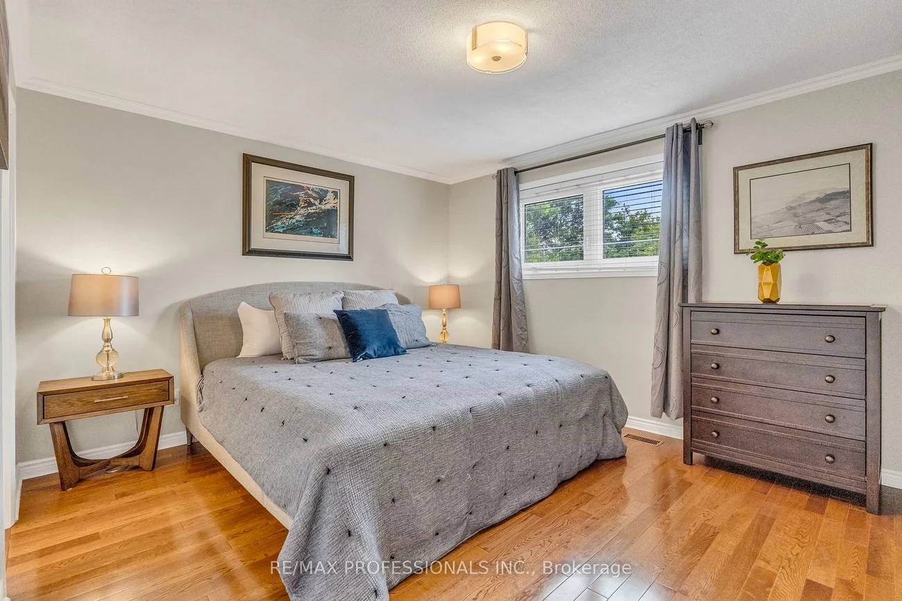 53, Decarie, Eringate-Centennial-West Deane, Toronto