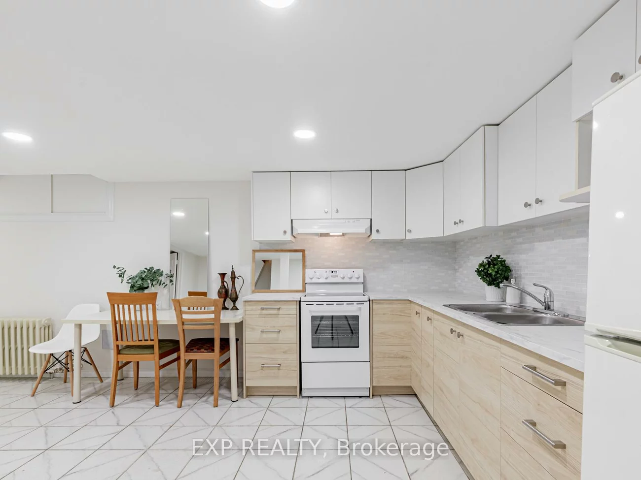 150, Edwin, Dovercourt-Wallace Emerson-Junction, Toronto