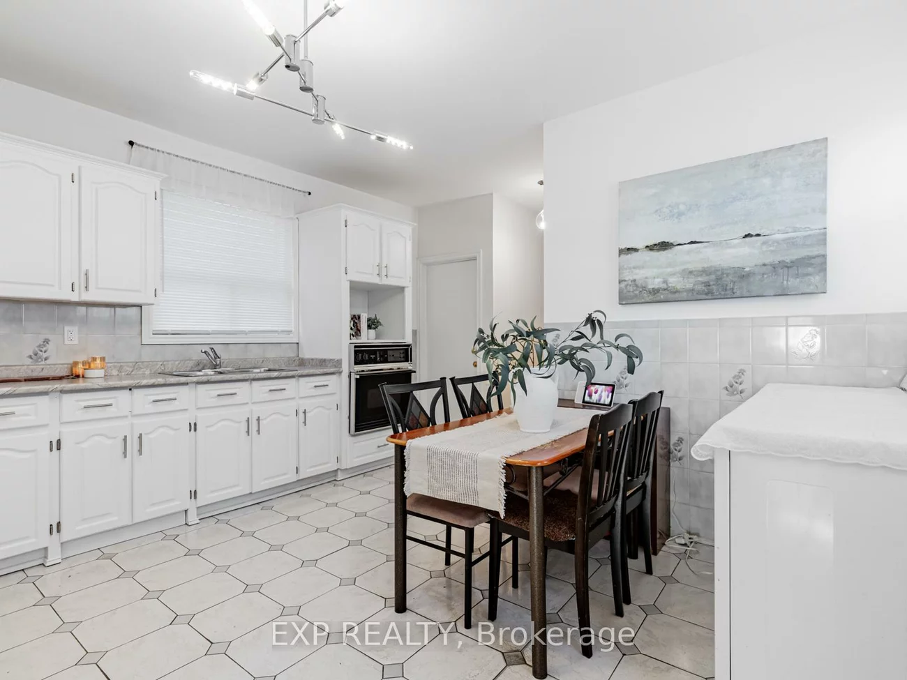 150, Edwin, Dovercourt-Wallace Emerson-Junction, Toronto