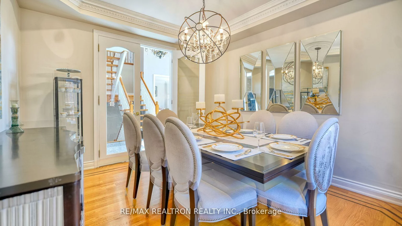 13, Bourdon, Rustic, Toronto