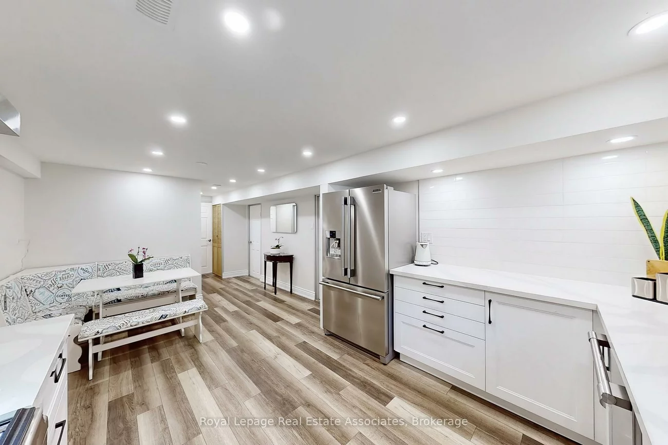68, Vanguard, Islington-City Centre West, Toronto