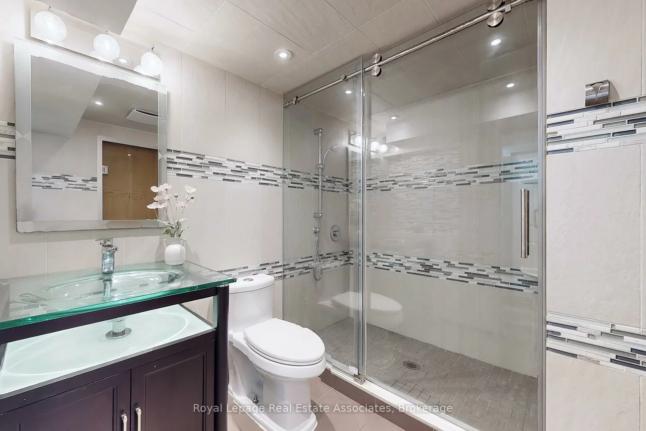 68, Vanguard, Islington-City Centre West, Toronto