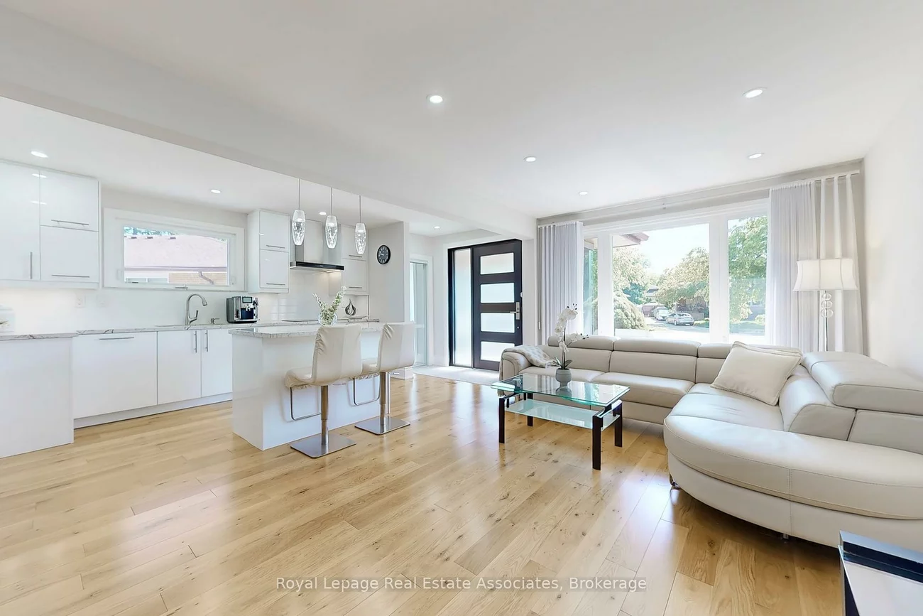 68, Vanguard, Islington-City Centre West, Toronto