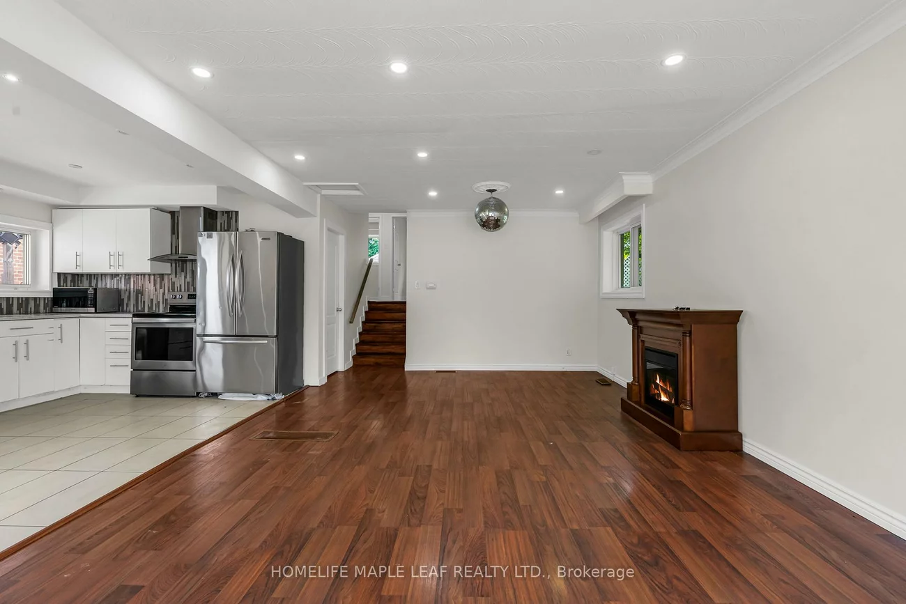 22, Vange, Mount Olive-Silverstone-Jamestown, Toronto