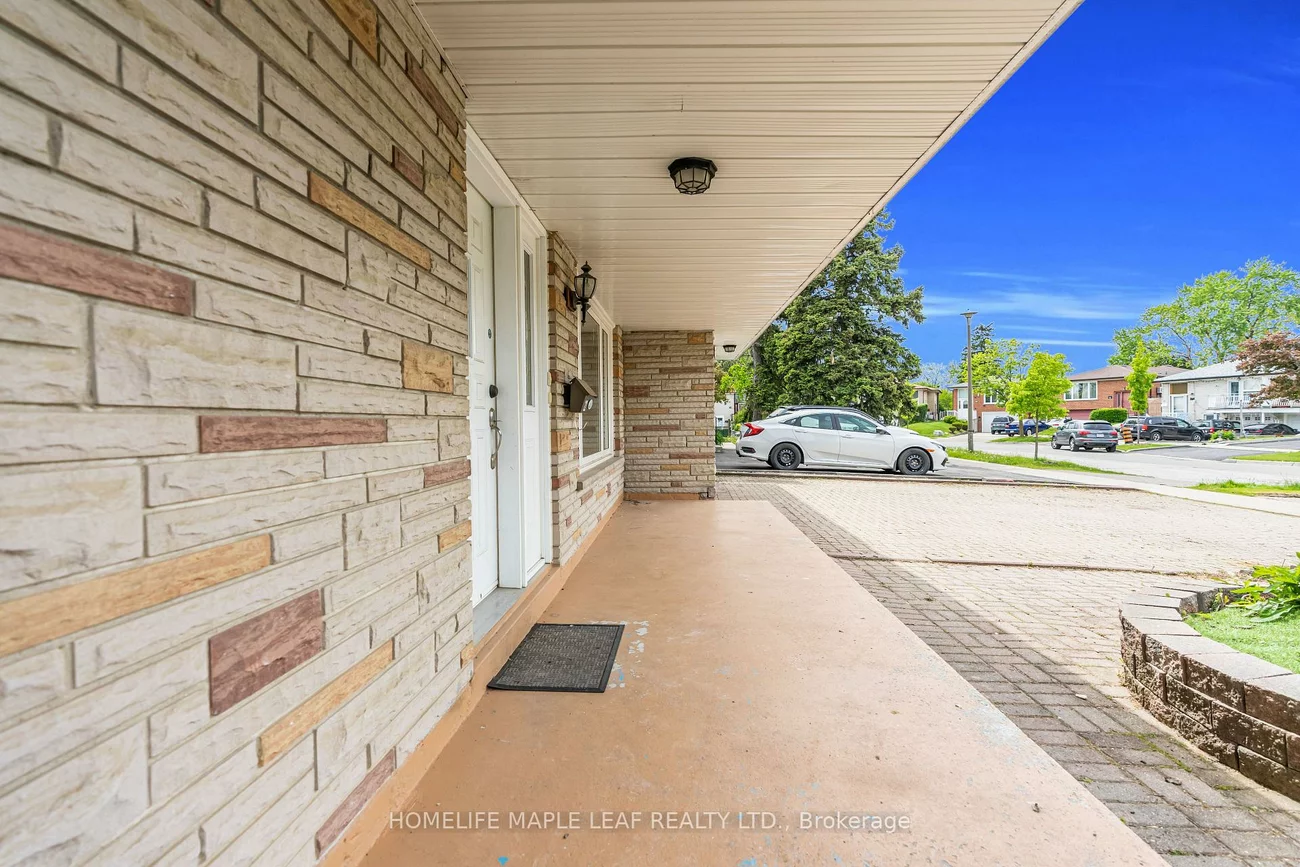 22, Vange, Mount Olive-Silverstone-Jamestown, Toronto