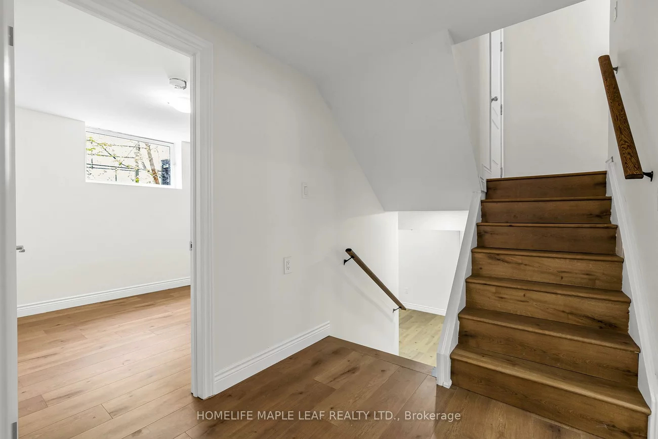 22, Vange, Mount Olive-Silverstone-Jamestown, Toronto