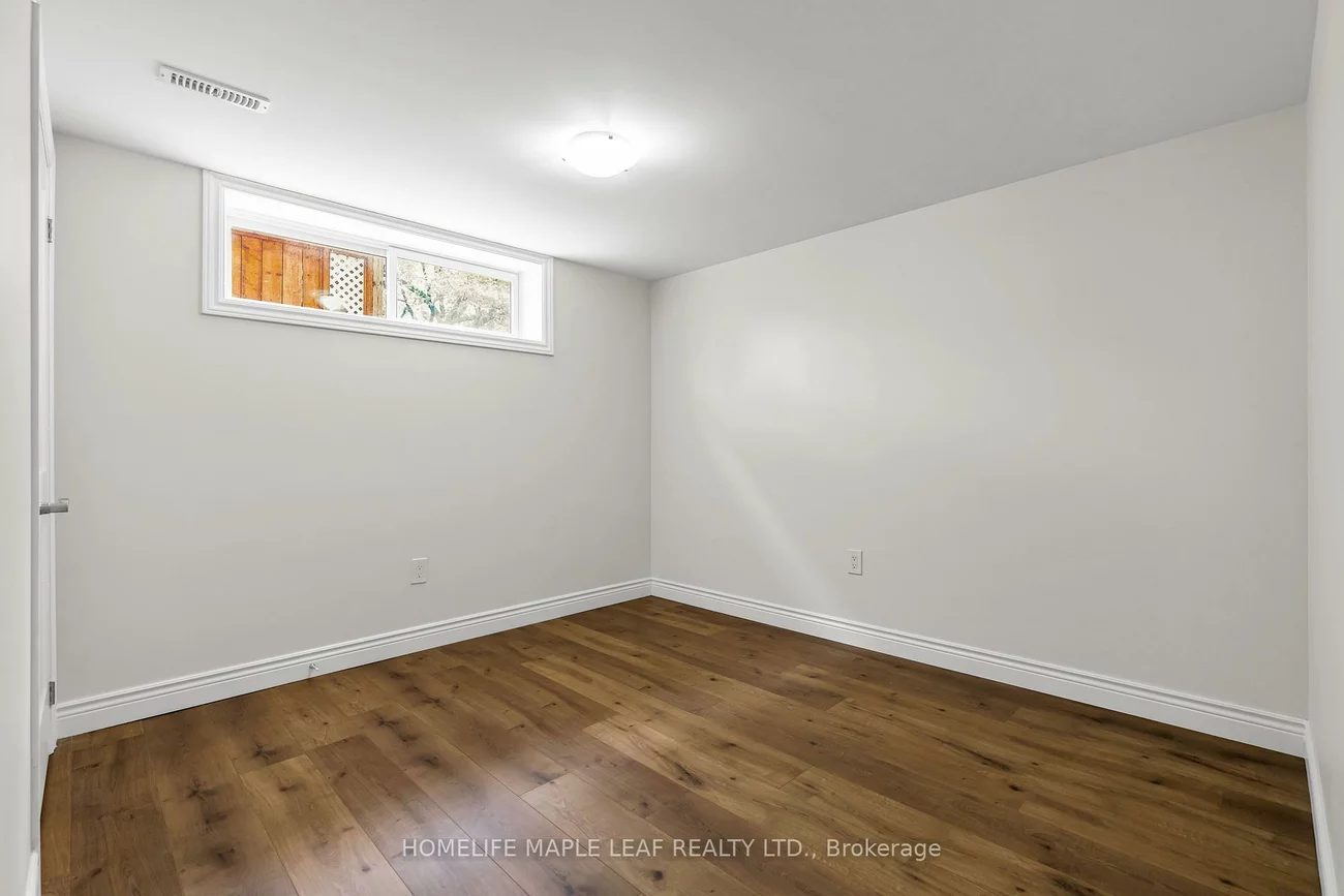 22, Vange, Mount Olive-Silverstone-Jamestown, Toronto
