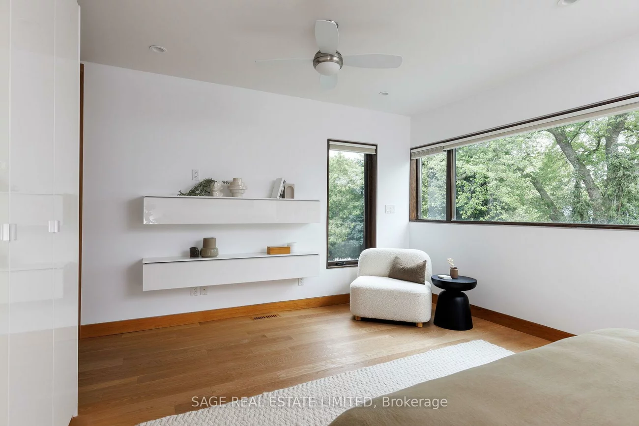 5, Bermuda, Stonegate-Queensway, Toronto