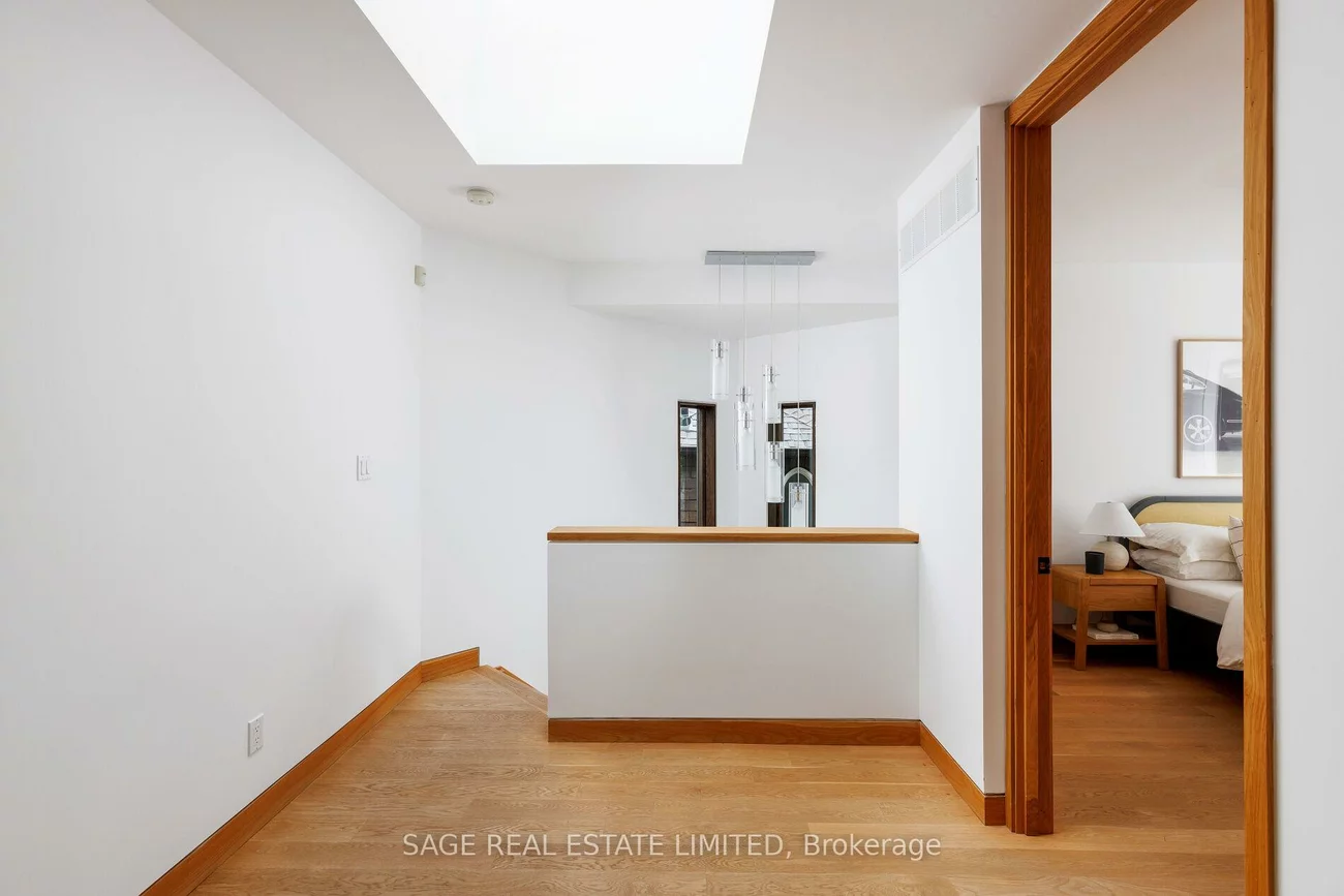 5, Bermuda, Stonegate-Queensway, Toronto
