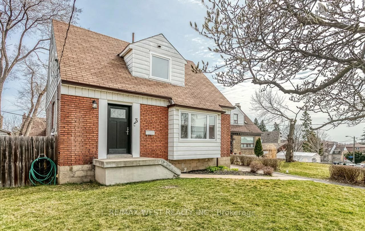 3, Greenacres, Beechborough-Greenbrook, Toronto