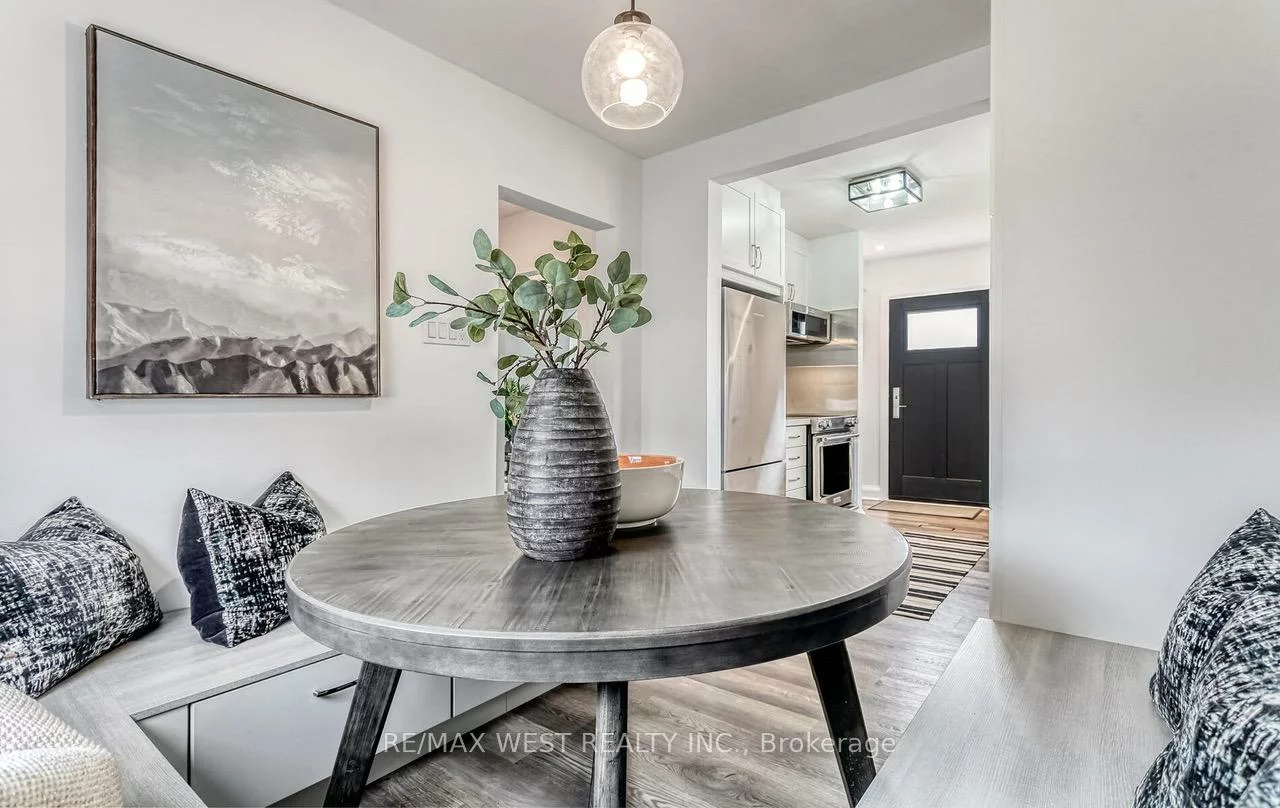 3, Greenacres, Beechborough-Greenbrook, Toronto