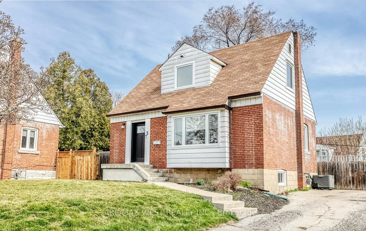 3, Greenacres, Beechborough-Greenbrook, Toronto