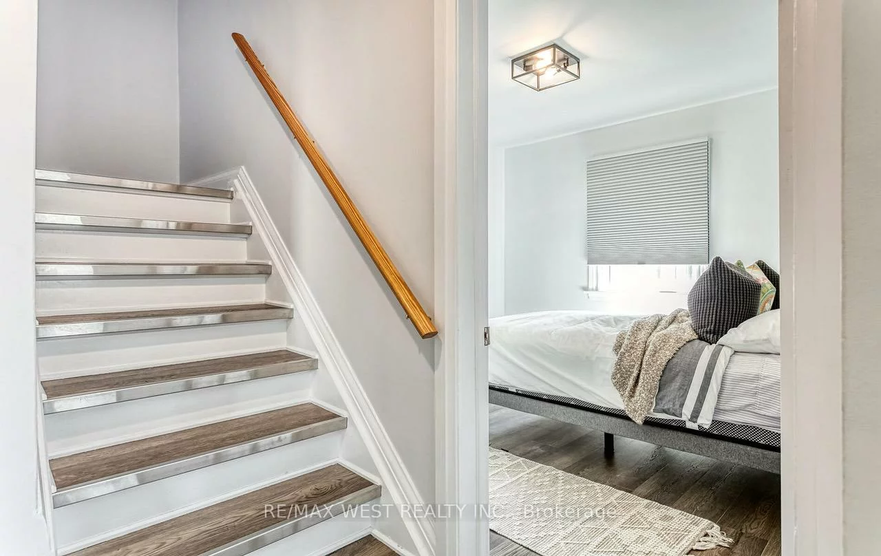 3, Greenacres, Beechborough-Greenbrook, Toronto