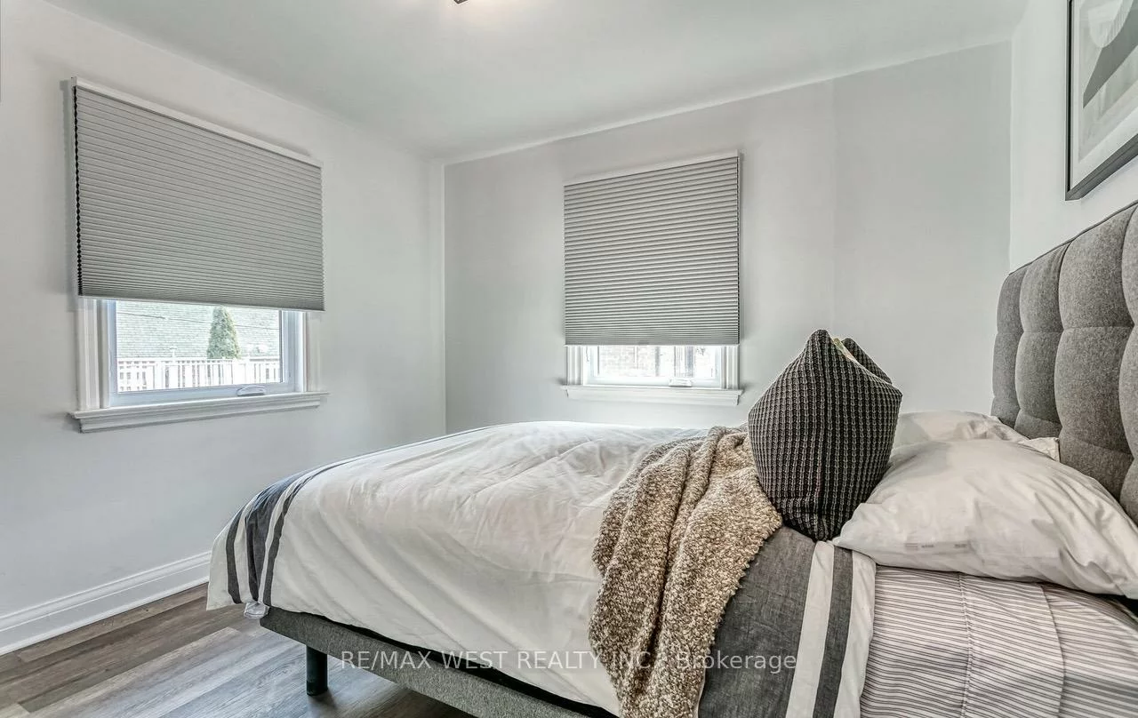 3, Greenacres, Beechborough-Greenbrook, Toronto