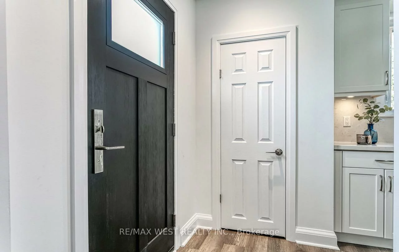 3, Greenacres, Beechborough-Greenbrook, Toronto