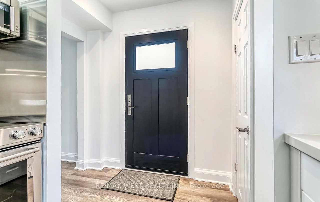 3, Greenacres, Beechborough-Greenbrook, Toronto