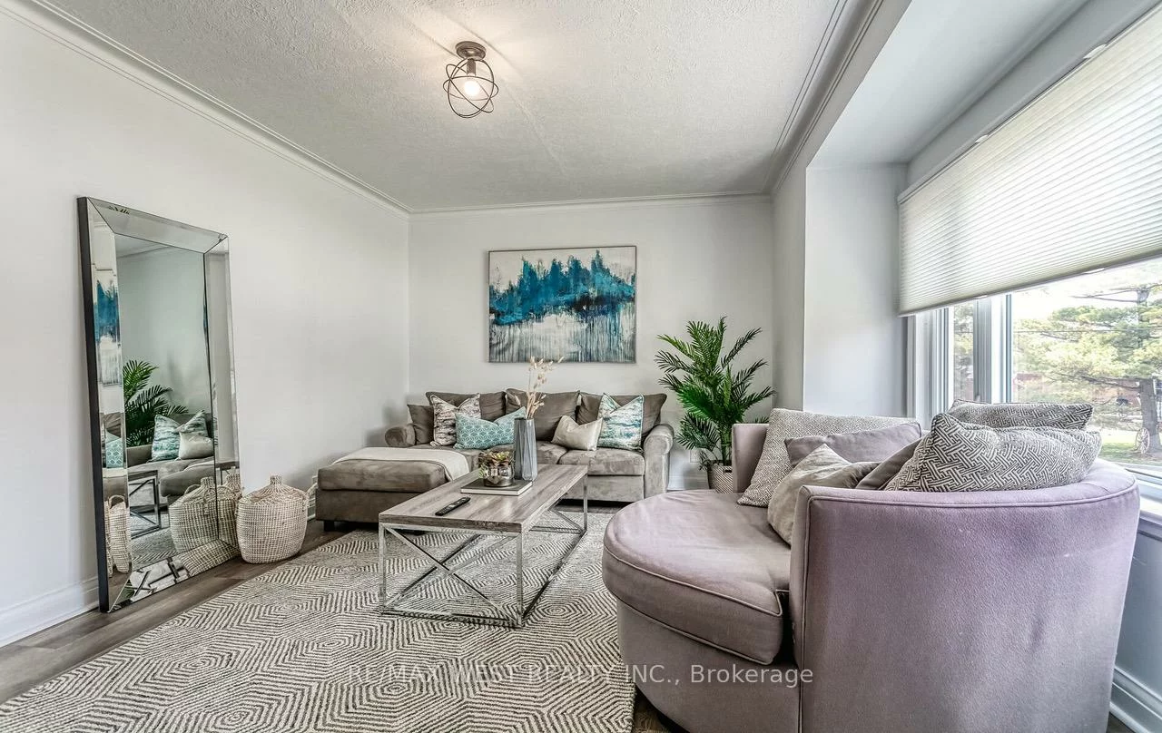 3, Greenacres, Beechborough-Greenbrook, Toronto