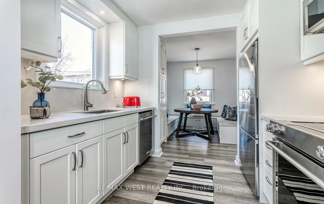 3, Greenacres, Beechborough-Greenbrook, Toronto