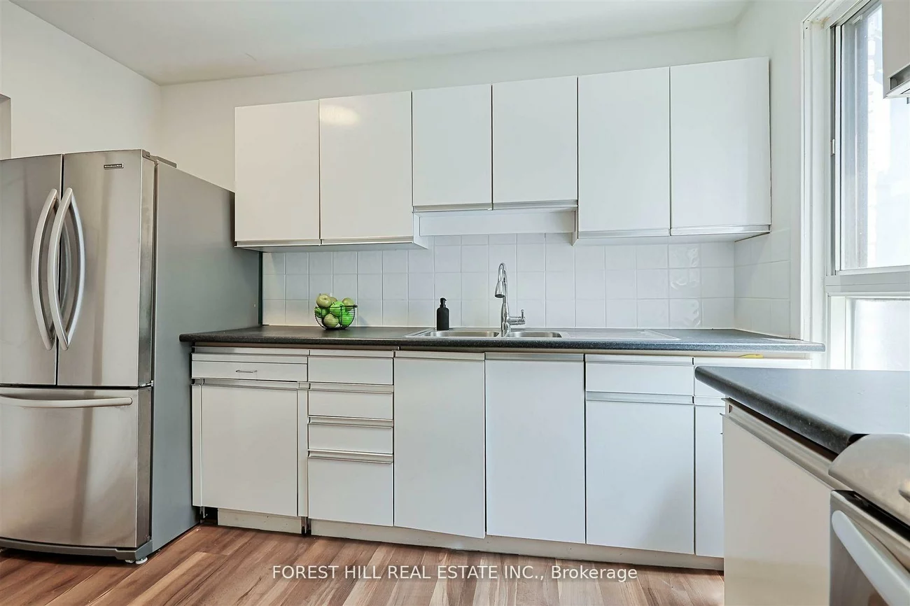 135, Fifth, New Toronto, Toronto